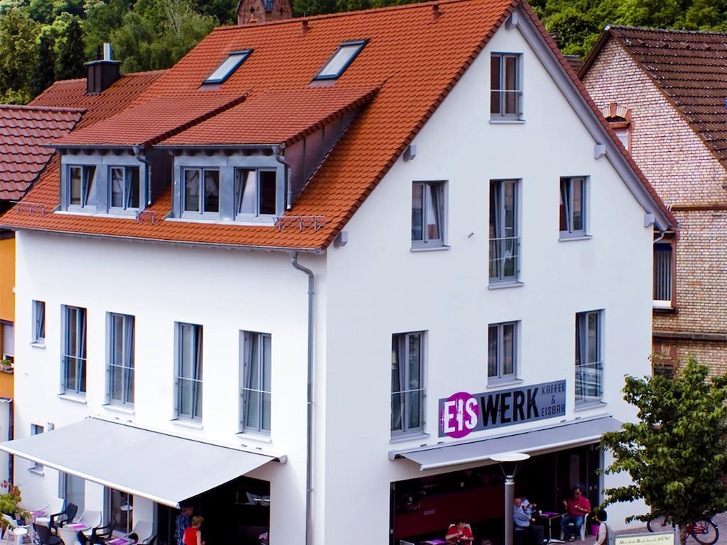 Gaestehaus Eschers Eiswerk Annweiler am Trifels Exterior foto